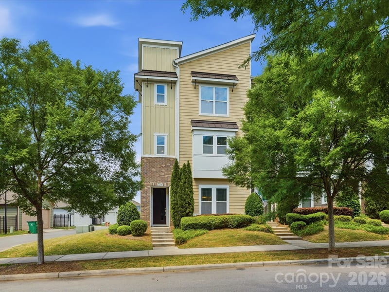 1740 Pat Garrett St, Charlotte, NC 28206