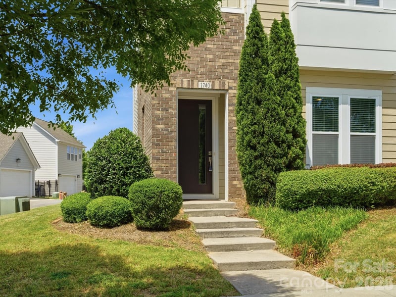 1740 Pat Garrett St, Charlotte, NC 28206