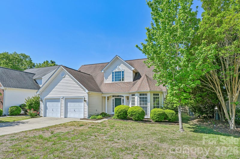 5755 Cambridge Bay Dr, Charlotte, NC 28269