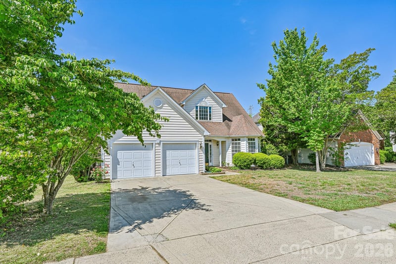 5755 Cambridge Bay Dr, Charlotte, NC 28269