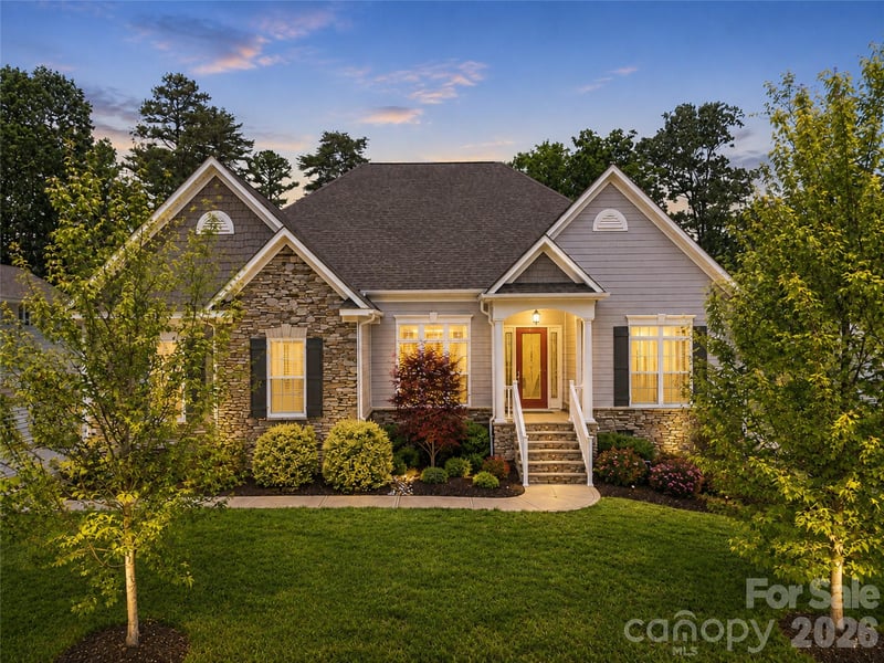 4198 Abernathy Pl, Harrisburg, NC 28075