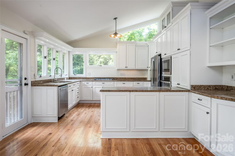 201 Covewood Trl, Asheville, NC 28805
