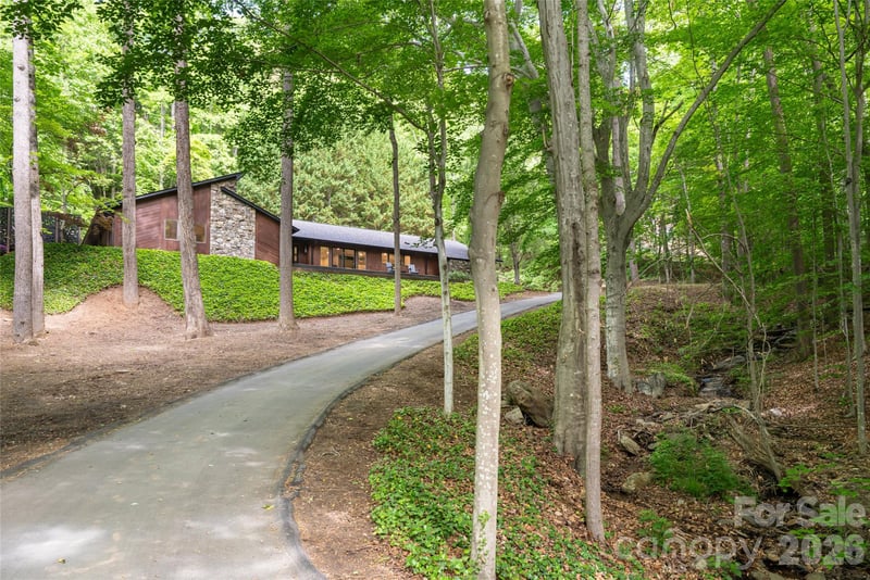 144 Sondley Pw, Asheville, NC 28805