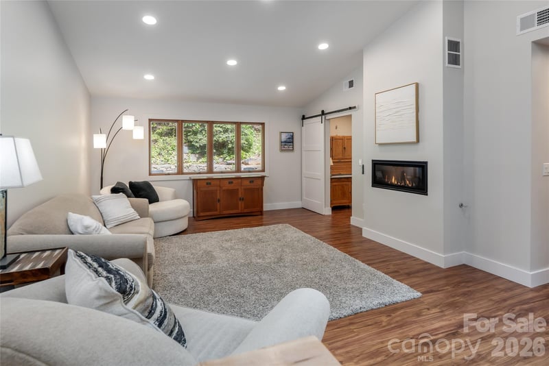 144 Sondley Pw, Asheville, NC 28805