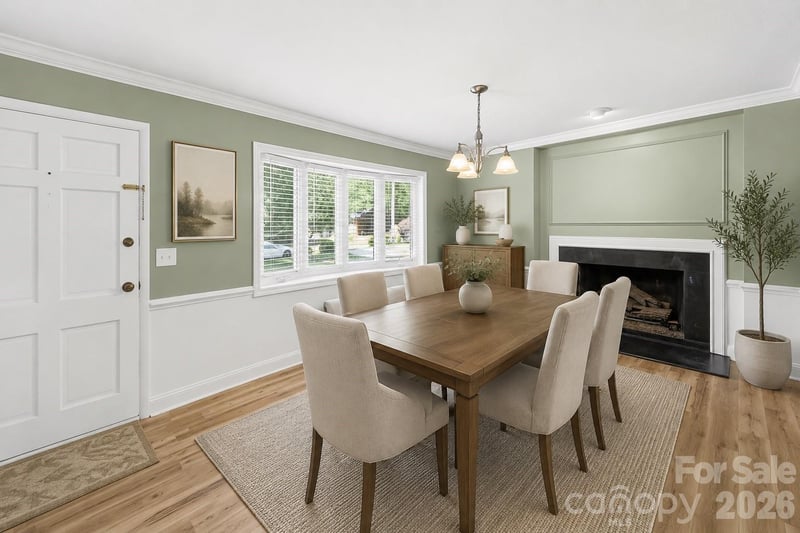217 Robinson Ave, Matthews, NC 28104