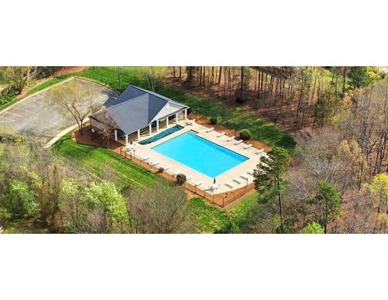 1528 Oakdale Green Dr, Charlotte, NC 28216
