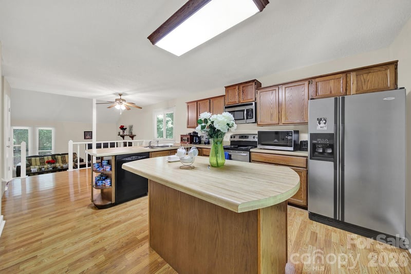 11510 Gelding Dr, Charlotte, NC 28215