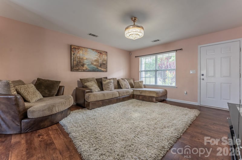 985 Sundance Dr, Gastonia, NC 28054
