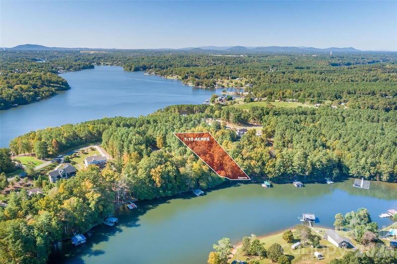 6128 Plantation Pointe Dr #70, Granite Falls, NC 28630