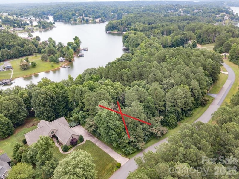 6128 Plantation Pointe Dr #70, Granite Falls, NC 28630