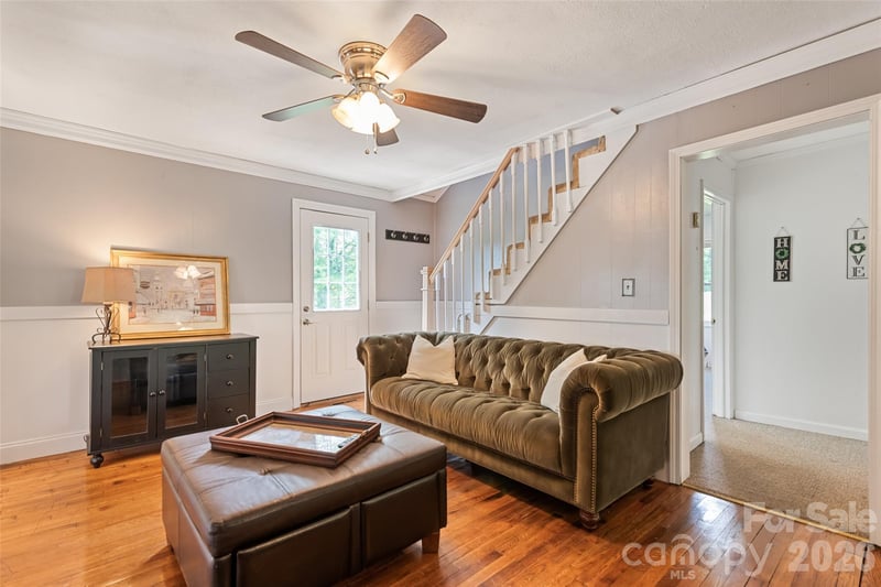 48 Medford Ave, Waynesville, NC 28786