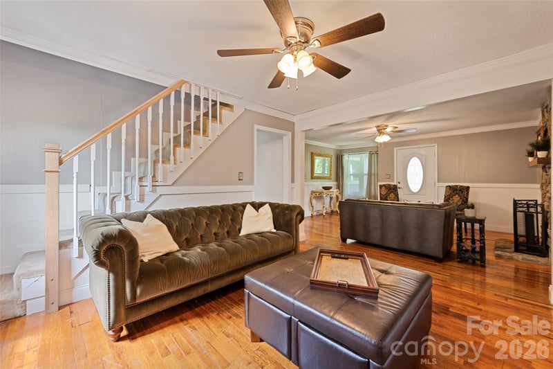 48 Medford Ave, Waynesville, NC 28786