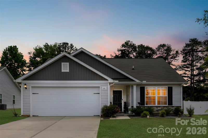 191 Belcaro Dr, Kings Mountain, NC 28086