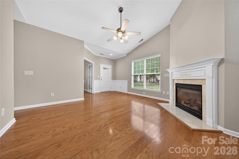 1389 Millbank Dr, Matthews, NC 28104