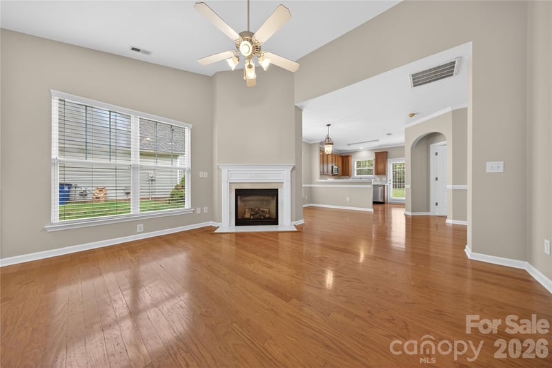1389 Millbank Dr, Matthews, NC 28104
