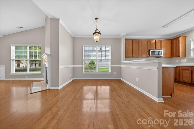 1389 Millbank Dr, Matthews, NC 28104