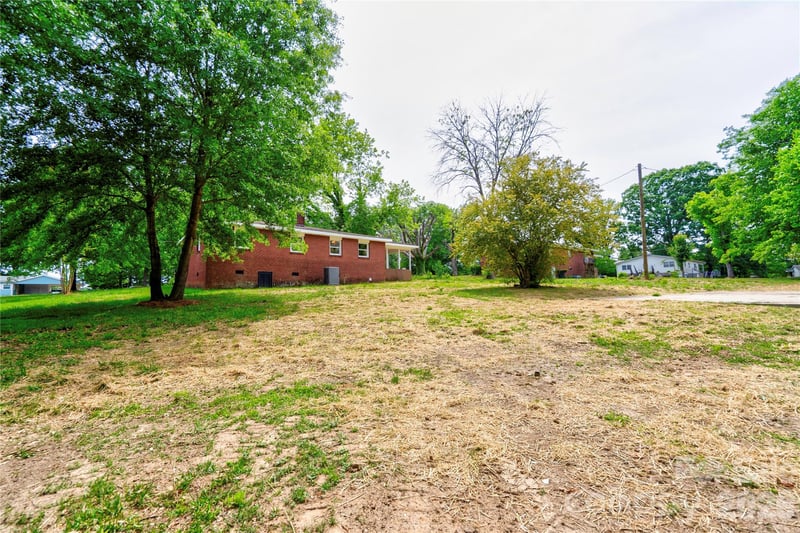 153 Greene Rd, Forest City, NC 28043