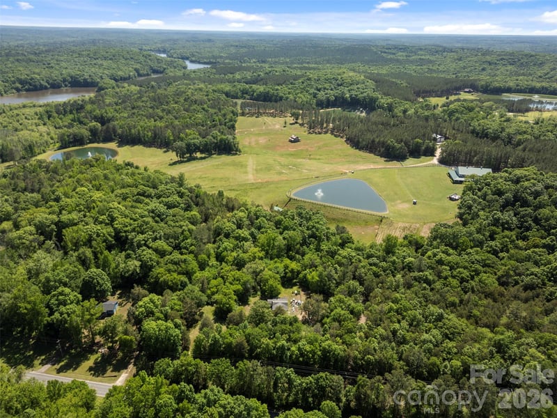 911 Center Rd, Chester, SC 29706