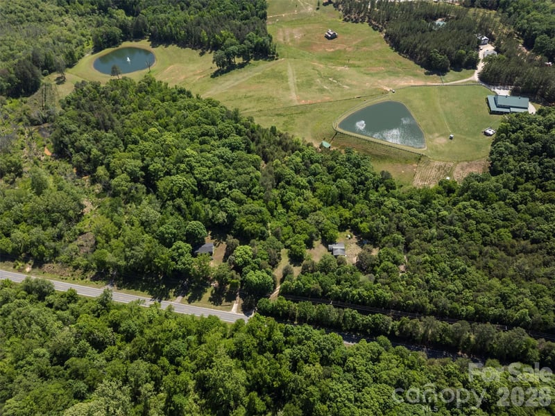 911 Center Rd, Chester, SC 29706