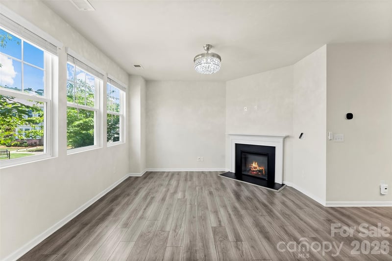 11010 Chalkbark Ln, Charlotte, NC 28262