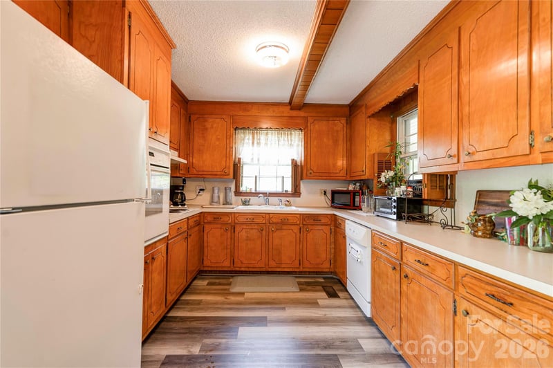 130 Old Belwood Rd, Lawndale, NC 28090