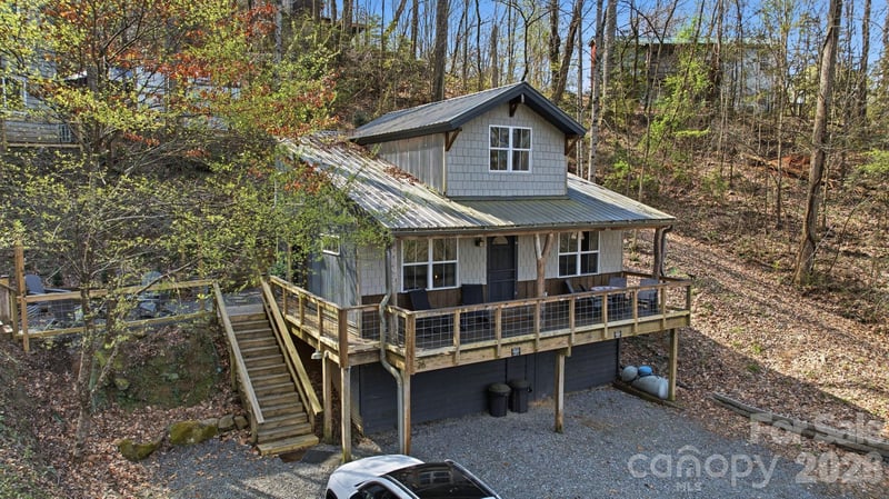 2630 Yodelers Hl, Bryson City, NC 28713