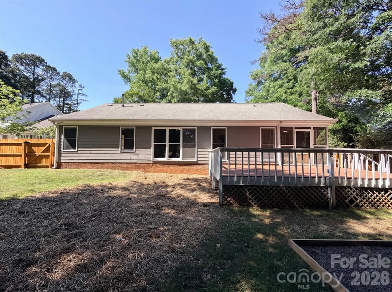 13622 Tynecastle Ln, Matthews, NC 28105