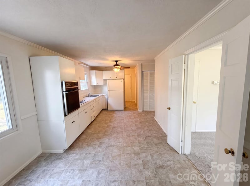 1508 Colonial Dr, Salisbury, NC 28144