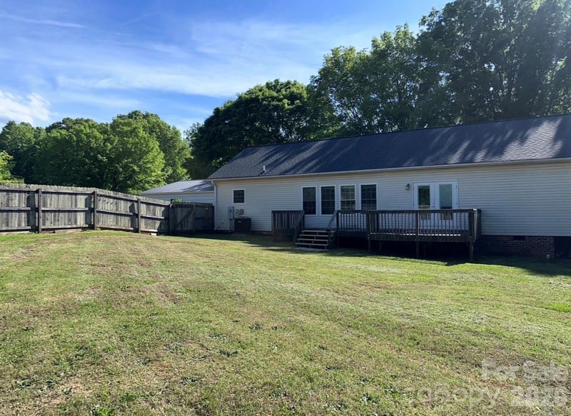 172 Jesse King Rd, Advance, NC 27006