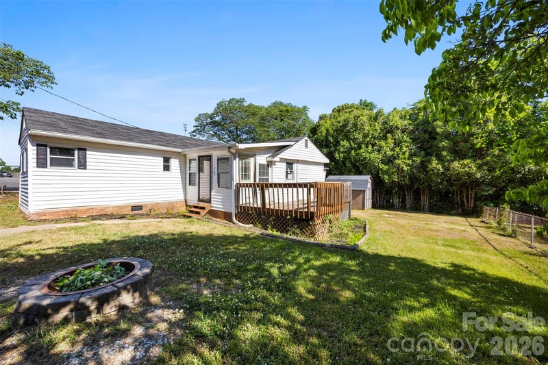 709 A St, Bessemer City, NC 28016