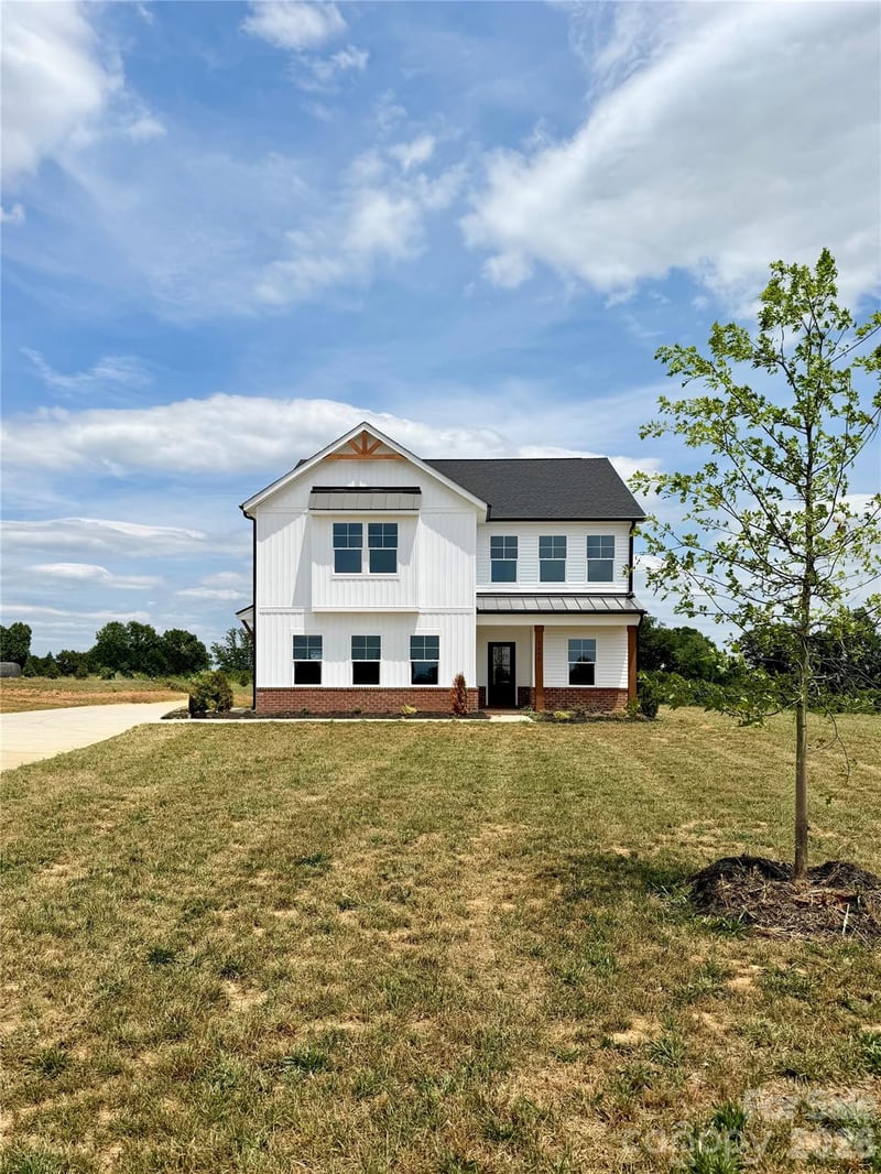 2440 Sandy Springs Rd, Mocksville, NC 27028