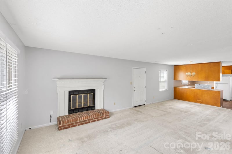 701 Jerilyn Dr, Charlotte, NC 28212
