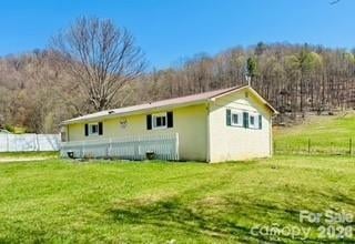 Odoms Chapel Rd, Bakersville, NC 28705