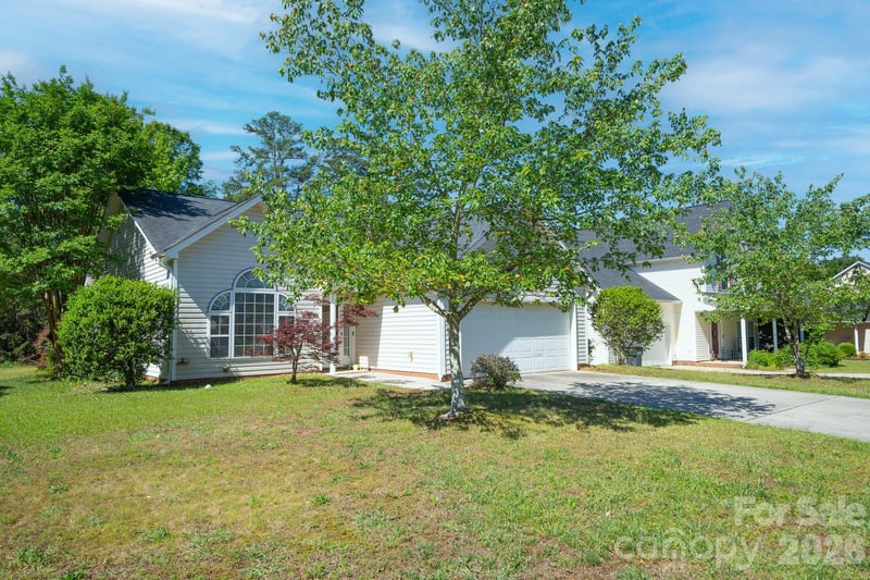 1110 Newfound Hollow Dr, Charlotte, NC 28214