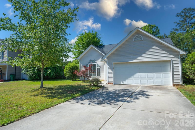 1110 Newfound Hollow Dr, Charlotte, NC 28214