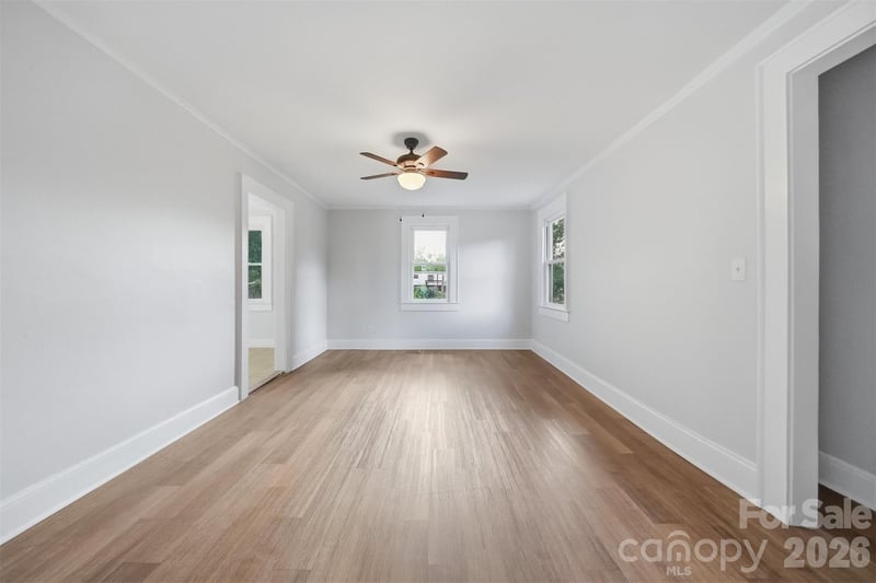 912 Center St, Hickory, NC 28602
