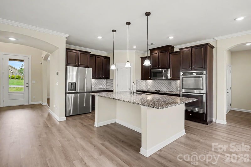 502 Alucio Ct, Matthews, NC 28104