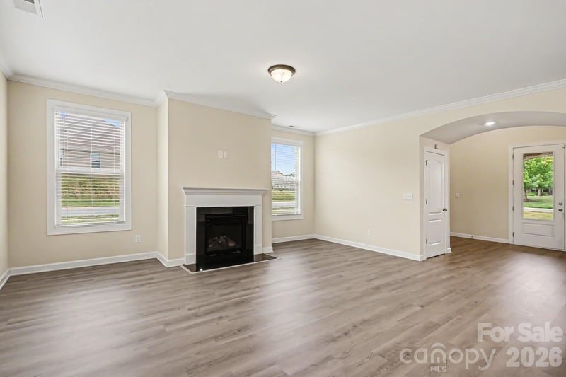 502 Alucio Ct, Matthews, NC 28104