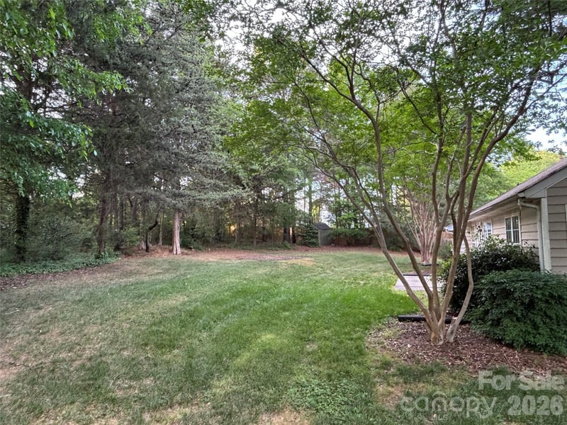 450 Glencrest Dr, Stanley, NC 28164