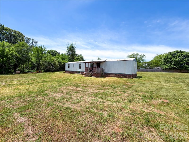 3889 Needmore Rd, Woodleaf, NC 27054