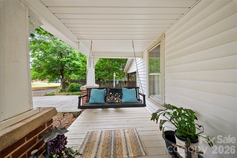 216 2nd St, Denton, NC 27239