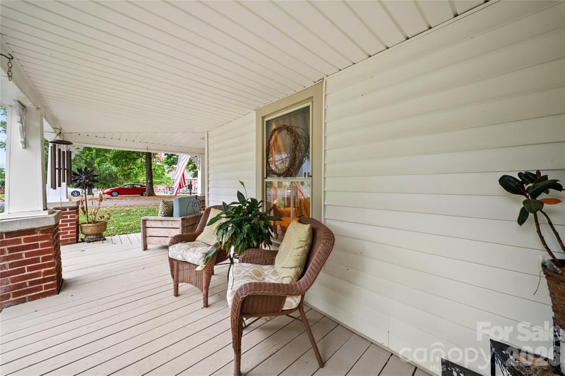 216 2nd St, Denton, NC 27239