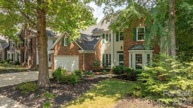 5217 Fairvista Dr, Charlotte, NC 28269