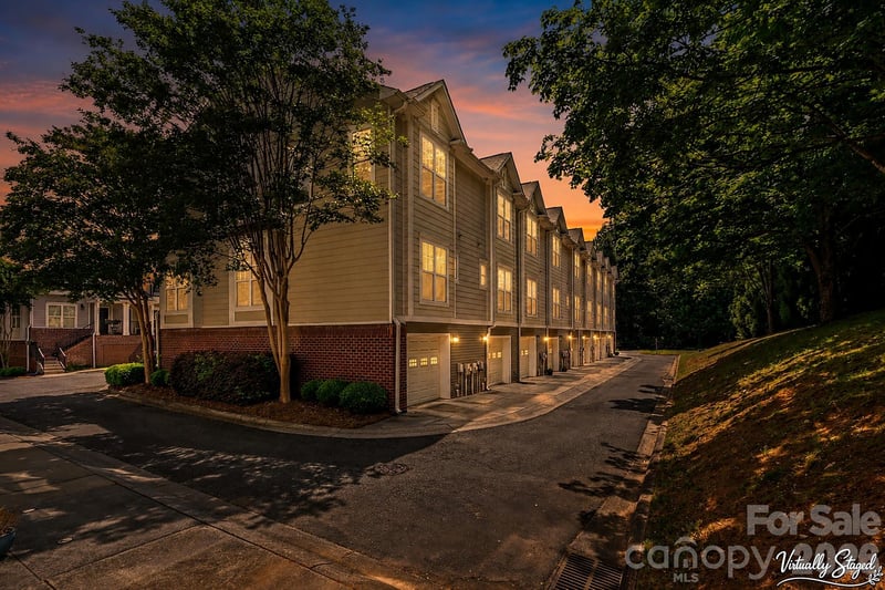 500 Village Park Dr, Belmont, NC 28012