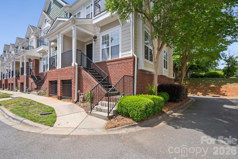 500 Village Park Dr, Belmont, NC 28012
