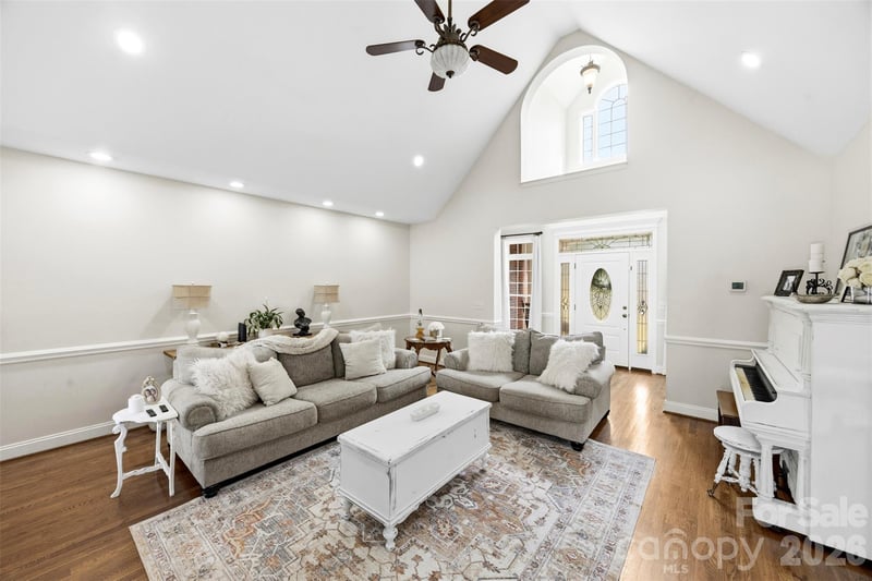 220 Landry Dr, Kings Mountain, NC 28086