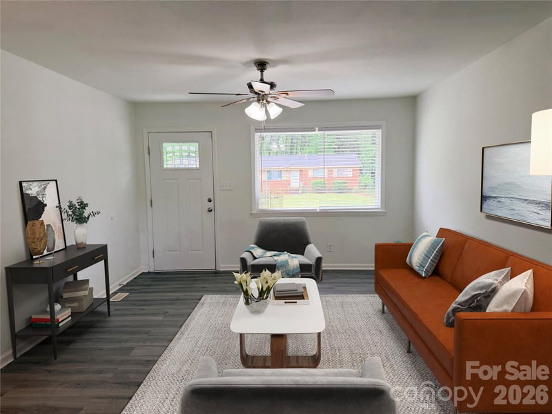 9209 Edgevale Dr, Charlotte, NC 28216