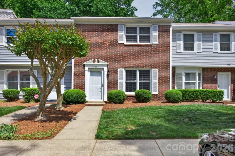 4321 Baylor St, Greensboro, NC 27455