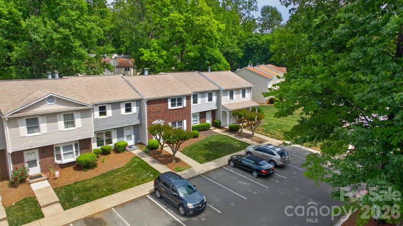 4321 Baylor St, Greensboro, NC 27455