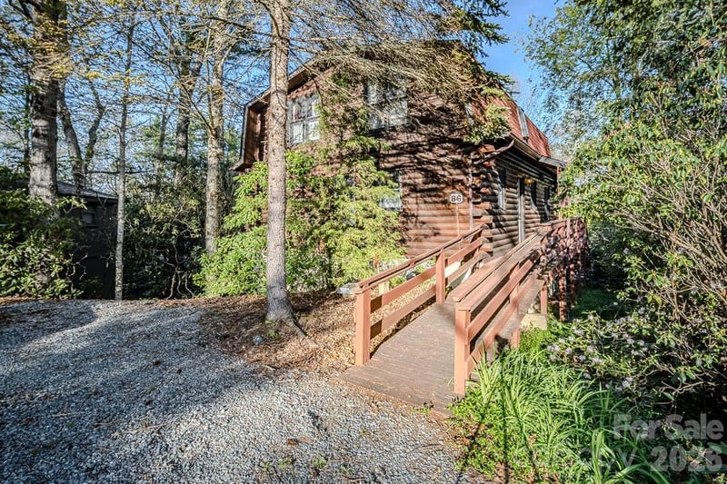 86 Hickory Ln, Newland, NC 28657